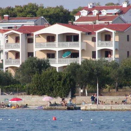Adria Apartments Биоград на Мору Екстериор снимка